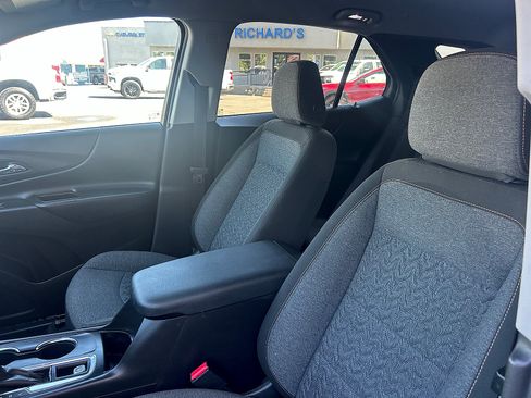 Used 2023 Chevrolet Equinox LT FWD image 10
