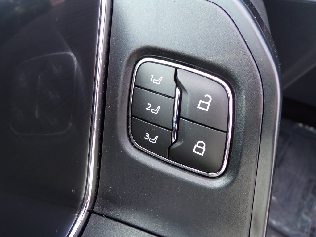 Used 2023 Ford F150 Raptor AWD/4WD image 16