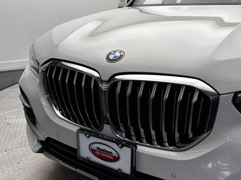 Used 2020 BMW X5 xDrive40i w/ Premium Package AWD/4WD image 2