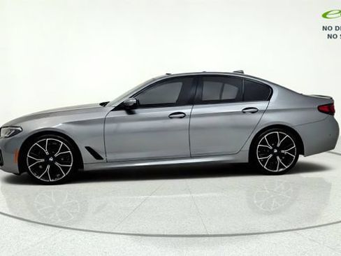 Used 2023 BMW 530i w/ M Sport Package RWD image 5