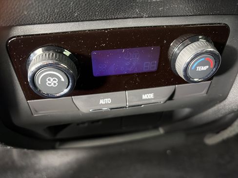 Used 2024 Chevrolet Traverse LS AWD/4WD image 19