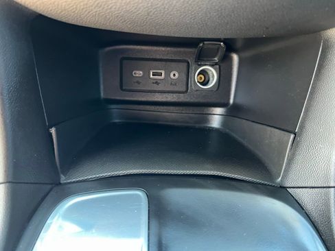 Used 2019 Chevrolet Equinox LT image 33