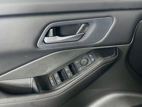 New 2026 Nissan Rogue SV image 17