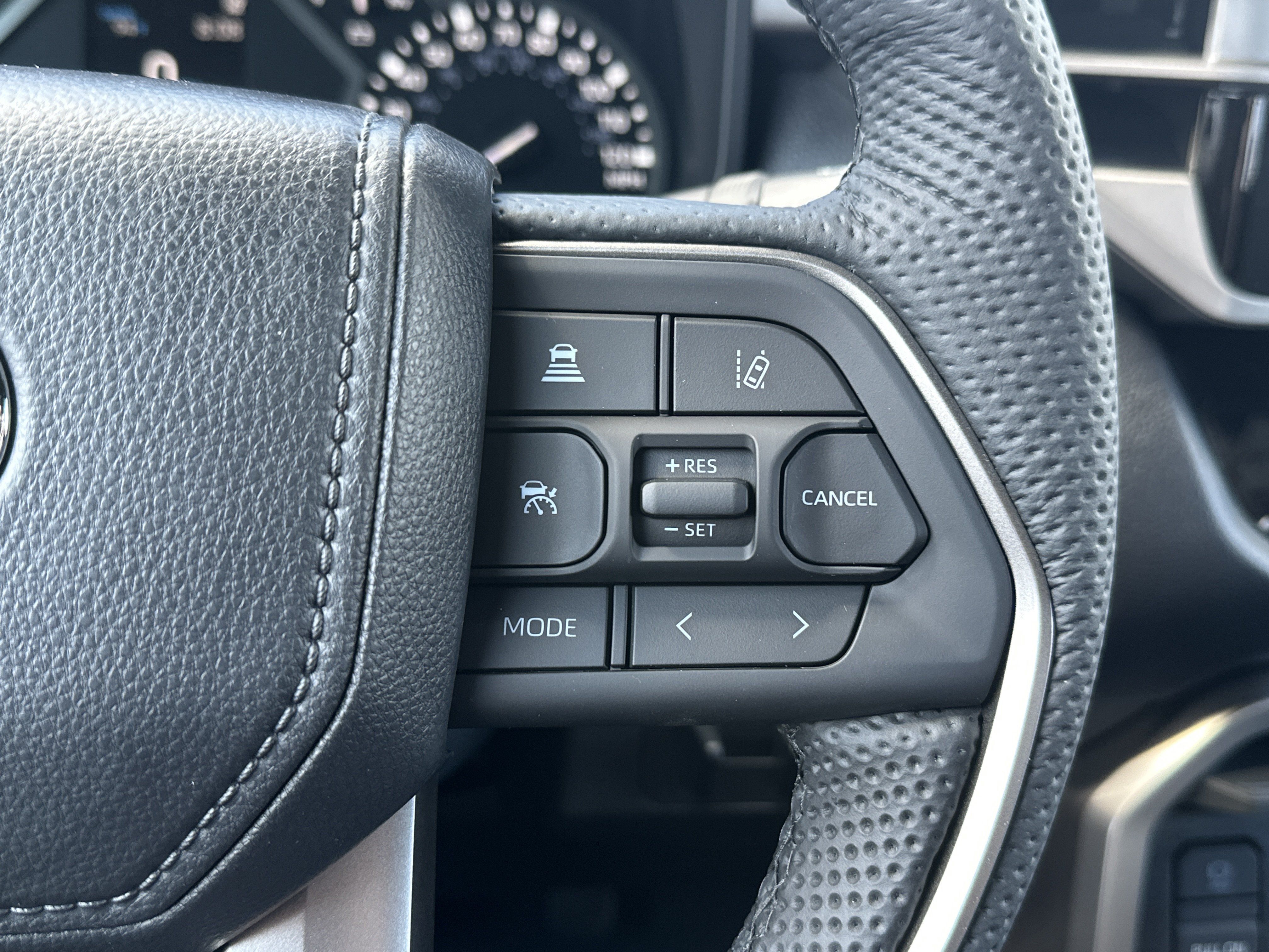 Used 2026 Toyota Tundra SR5 w/ SR5 Premium Package AWD/4WD image 19