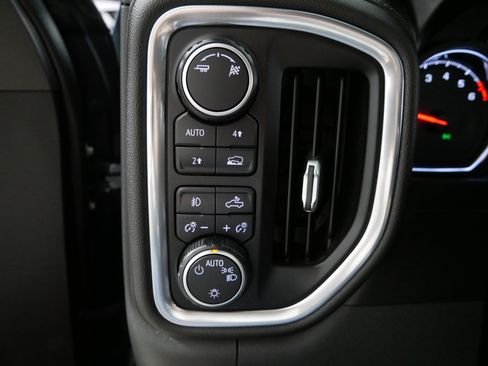 Used 2019 Chevrolet Silverado 1500 RST w/ All-Star Edition AWD/4WD image 26