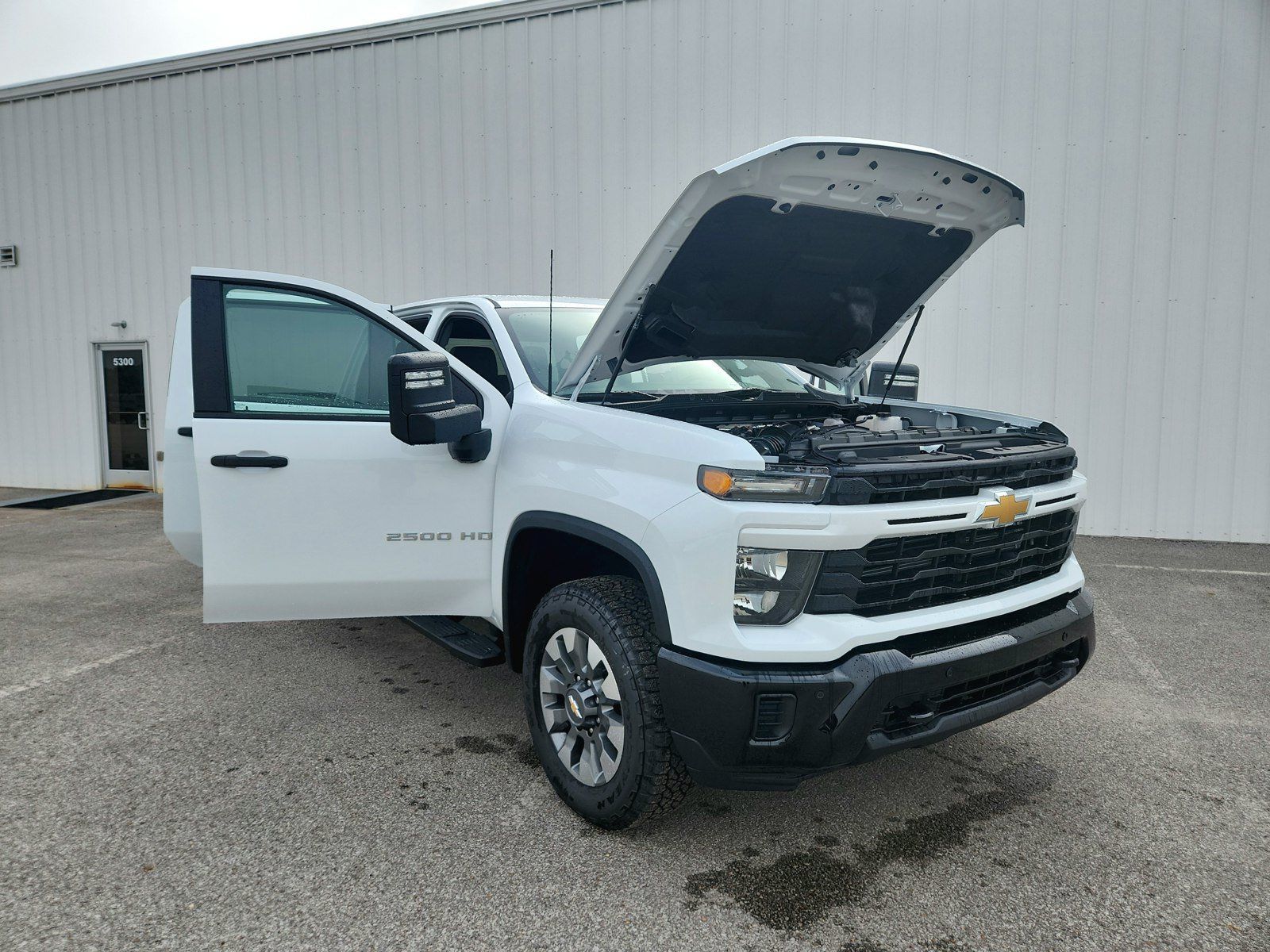 New 2026 Chevrolet Silverado 2500 Custom w/ Custom Value Package AWD/4WD image 11