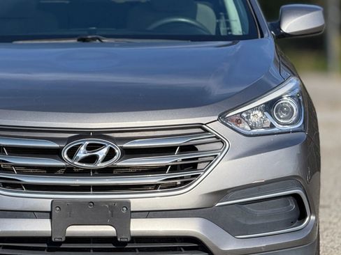 Used 2018 Hyundai Santa Fe Sport image 12
