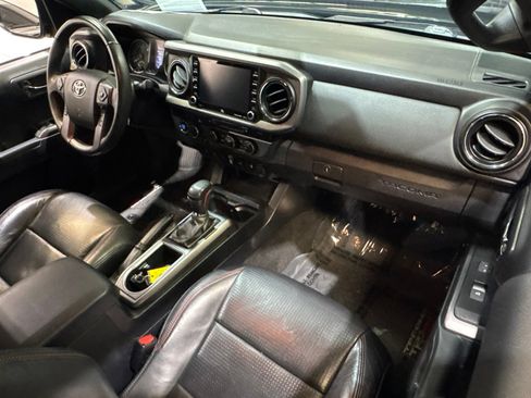 Used 2020 Toyota Tacoma TRD Pro AWD/4WD image 40