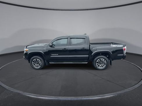 Used 2023 Toyota Tacoma TRD Sport w/ Technology Package image 9