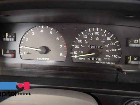 Used 1992 Toyota Pickup Deluxe AWD/4WD image 18