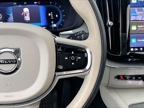 Used 2024 Volvo XC60 B5 Ultimate w/ Protection Package Premier image 28