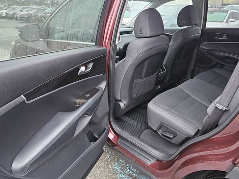 Used 2019 Kia Sorento AWD V6 image 13