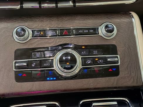 Used 2022 Lincoln Aviator Reserve w/ Equipment Group 201A RWD image 19