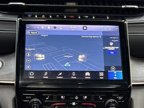 Used 2024 Jeep Grand Cherokee Limited 4xe image 21