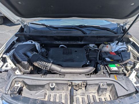 Used 2020 GMC Acadia SLT AWD/4WD image 35