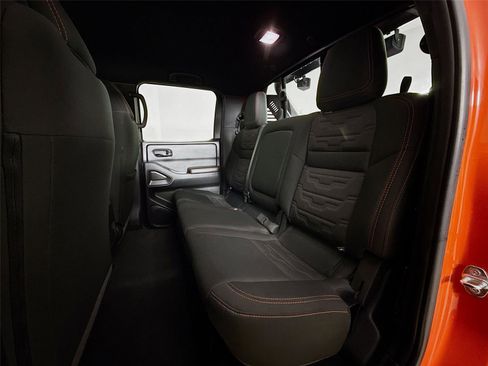 Used 2025 Nissan Frontier PRO-4X image 22