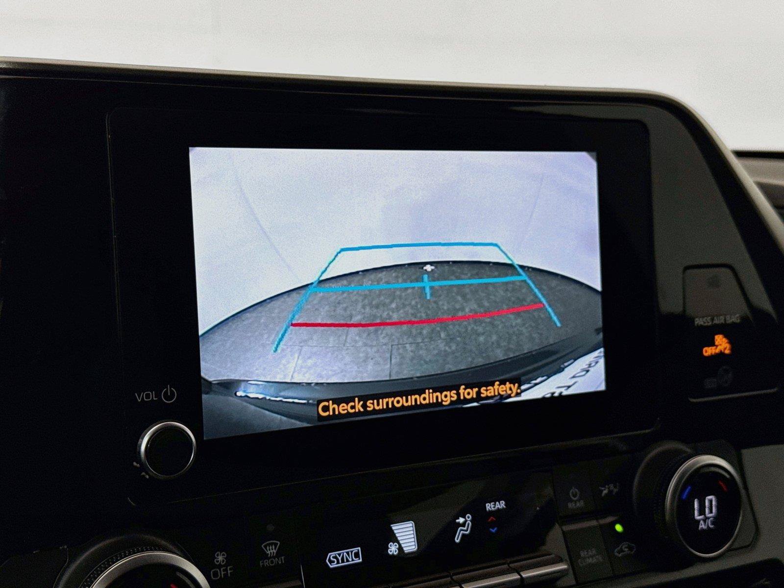 Used 2023 Toyota Highlander L FWD image 22