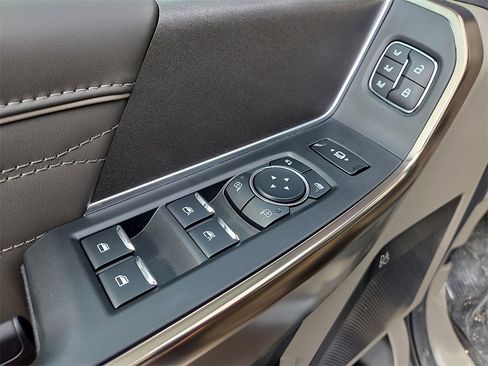 New 2026 Ford F350 Platinum w/ Platinum Plus Package image 23