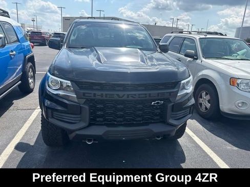 Used 2022 Chevrolet Colorado ZR2 w/ ZR2 Midnight Special Edition AWD/4WD image 2