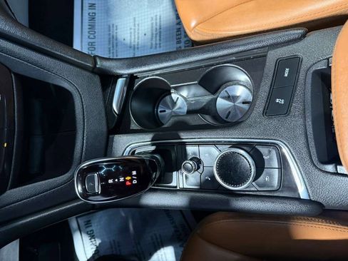 Used 2022 Cadillac XT5 Premium Luxury w/ Technology Package image 17