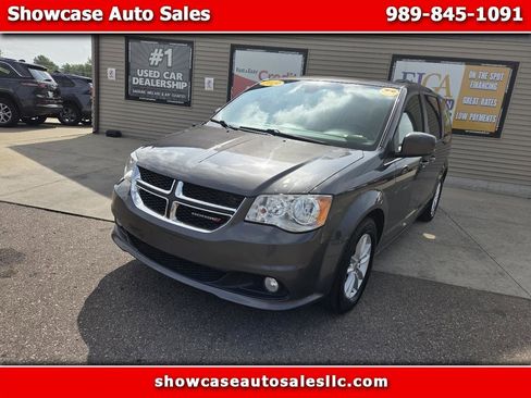 Used 2019 Dodge Grand Caravan SXT image 1