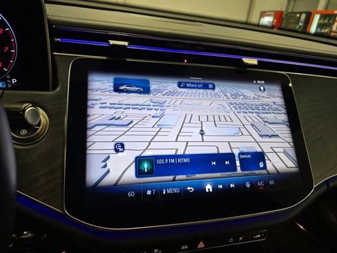 Used 2025 Mercedes-Benz E 350 Sedan image 22