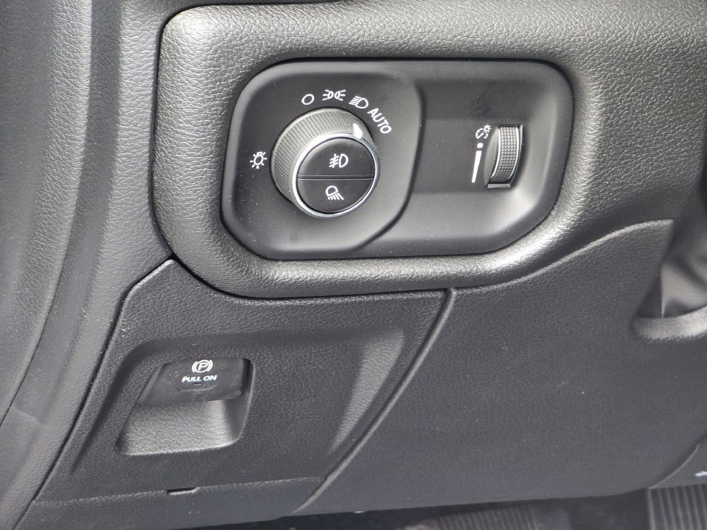 New 2026 RAM 1500 Warlock AWD/4WD image 33