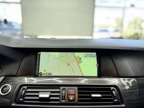 Used 2013 BMW 550i Sedan w/ Executive Pkg RWD image 10
