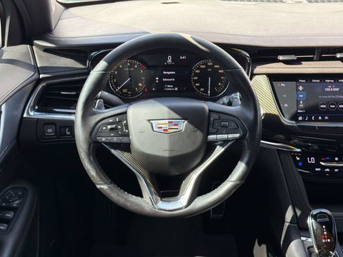 Used 2020 Cadillac XT6 Sport AWD/4WD image 27