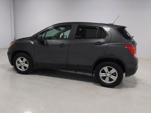 Used 2020 Chevrolet Trax LS w/ Tint and Cruise Package AWD/4WD image 3