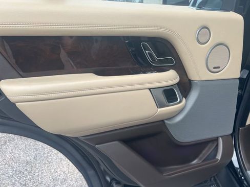 Used 2021 Land Rover Range Rover Westminster Edition image 11
