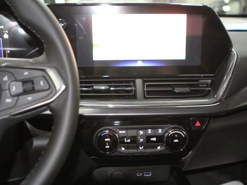 New 2026 Chevrolet Trax ACTIV w/ Driver Confidence Package FWD image 21