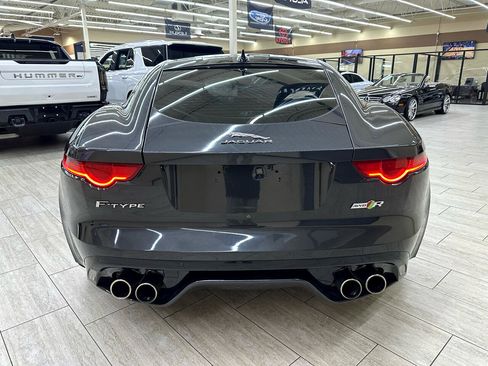 Used 2016 Jaguar F-TYPE R image 7