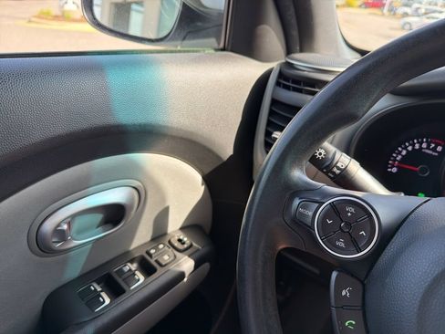 Used 2017 Kia Soul w/ Convenience Package FWD image 21
