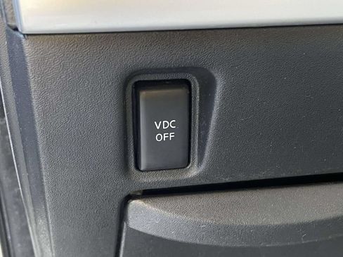Used 2011 Nissan Sentra 2.0 S FWD image 19