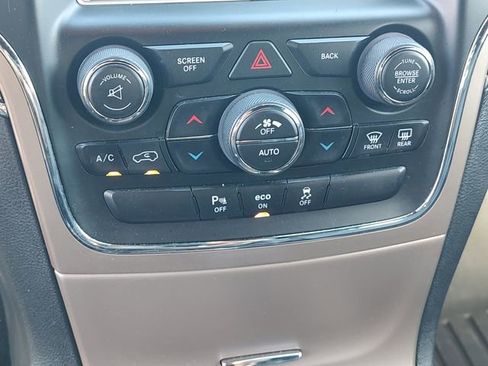 Used 2015 Jeep Grand Cherokee Overland image 17