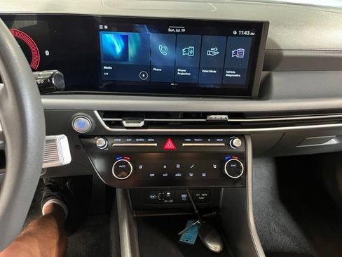 Used 2025 Hyundai Sonata SEL FWD image 29