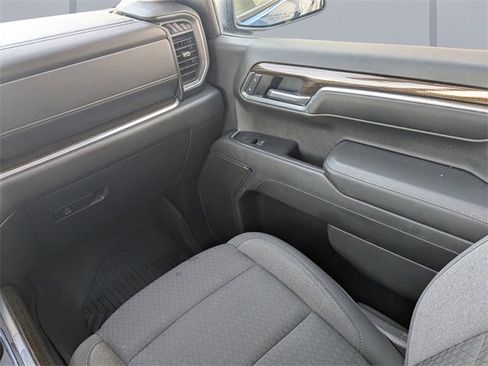 Used 2022 Chevrolet Silverado 1500 RST image 17