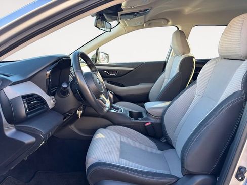 Certified 2025 Subaru Outback Premium AWD/4WD image 9