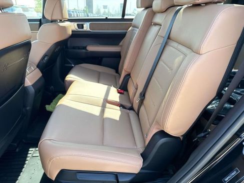 New 2026 Hyundai Santa Fe Limited FWD image 18