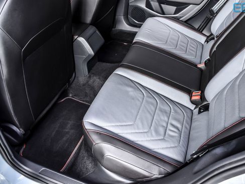 Used 2025 Volkswagen Jetta GLI Autobahn image 20