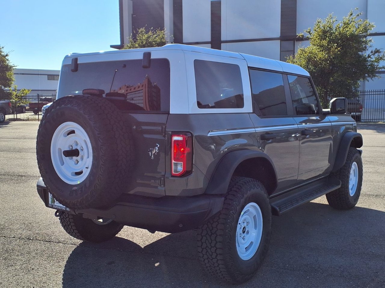 New 2026 Ford Bronco Heritage Edition AWD/4WD image 4