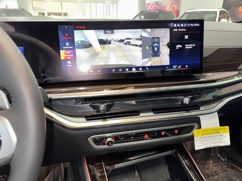 New 2026 BMW X5 xDrive50e image 19