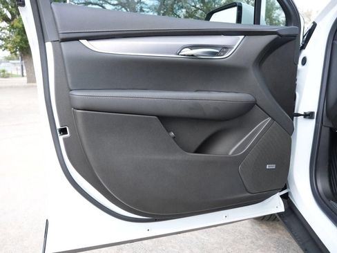 New 2026 Cadillac XT5 Luxury w/ LPO, Floor Liner Package image 19