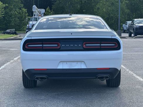 Used 2019 Dodge Challenger SXT RWD image 13