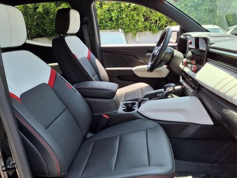 Certified 2024 GMC Canyon AT4X AWD/4WD image 23