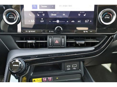 Used 2023 Lexus NX 350 Premium image 24