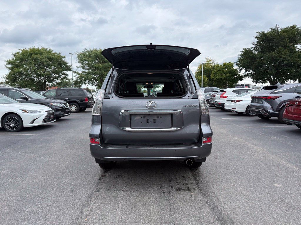 Used 2018 Lexus GX 460 Premium AWD/4WD image 21