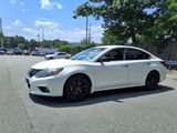 Used 2018 Nissan Altima 2.5 SR w/ SR Midnight Edition image 3