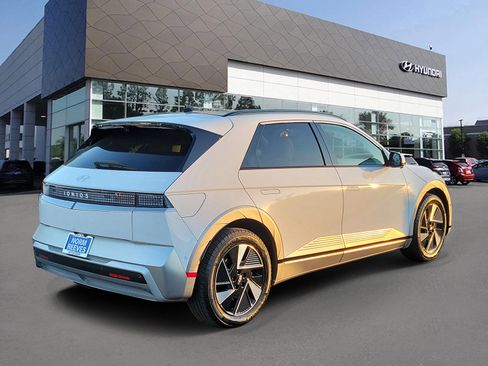 Certified 2025 Hyundai Ioniq 5 Limited image 2